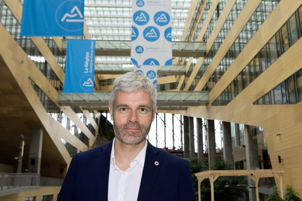 Elections régionales : face à Laurent Wauquiez, EELV et le PS tentent de s'entendre en Auvergne-Rhône-Alpes