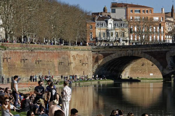 Douceur des températures à Toulouse (mars 2016)