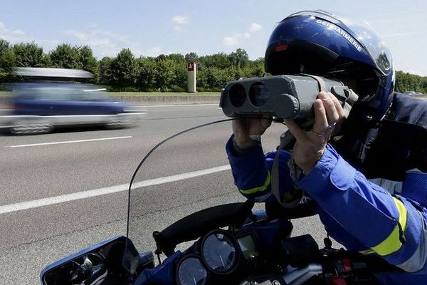 A partir de 50 kms au-dessus de la vitesse autorisée, c'est le retrait de permis immédiat...quand permis il y a ! ARCHIVES