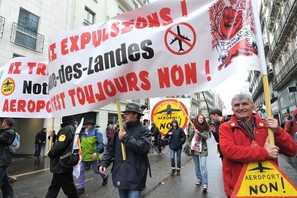 Lors de la manif anti Notre-Dame-des-landes le 22 février 2014