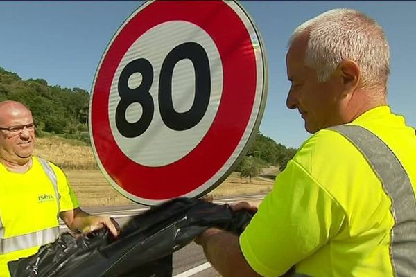 Sur les 4600 km de routes, en Isère, 40 panneaux ont été installés 