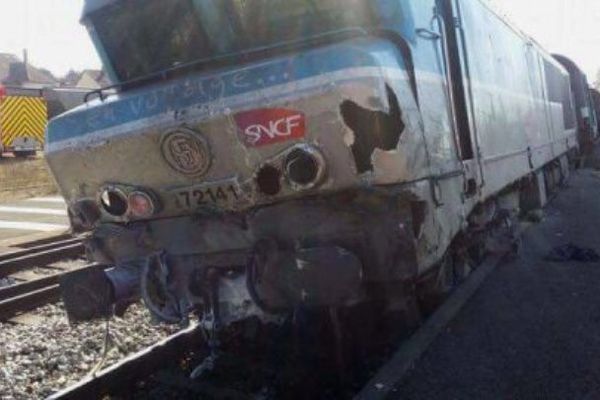 Déraillement du train à Nangis : la locomotive du Belfort-Paris