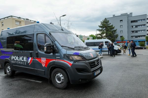 La police, renforcée par deux sections de CRS, patrouille dans Valence depuis le second homicide du 11 mai 2023.