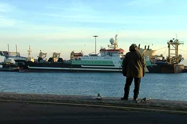 L'équipage du Martje Theadora attend à Cherbourg que le montant de la caution soit fixé.