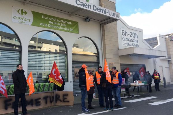 Grève au Carrefour contact du quartier de la Demi-Lune ce lundi 5 février