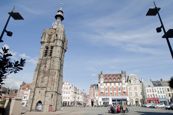 Photo d'illustration de la ville de Béthune et son beffroi.