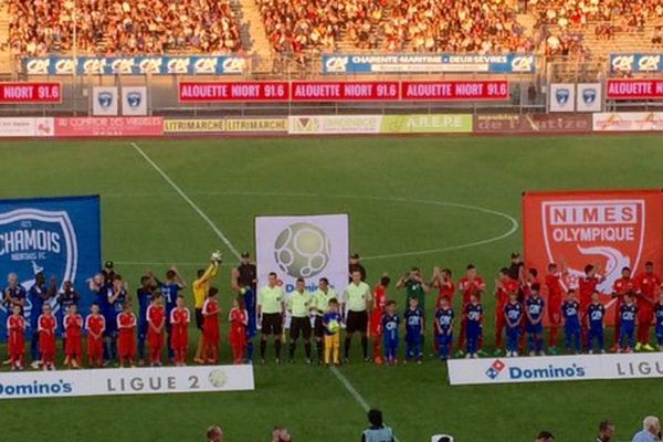 Après la défaite contre Nîmes, les Chamois Niortais sont derniers du classement de Ligue 2.