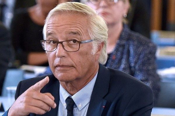 François Rebsamen a été réélu maire de Dijon lundi 10 août 2015. 