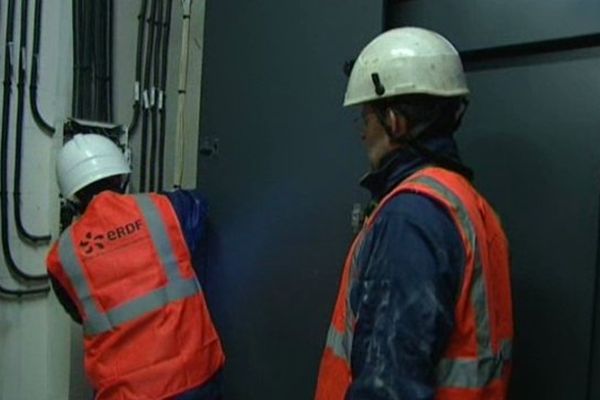 ERDF, chargée de la distribution de l'électricité recrute dans le Nord Pas-de-Calais.