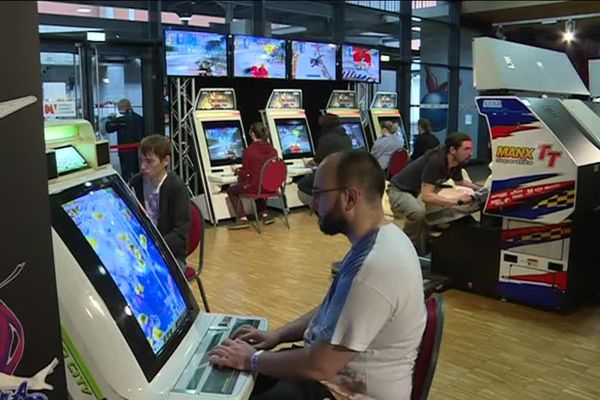 Depuis 5 ans, le festival de retrogaming de Vierzon s'est fait un nom dans le monde des jeux d'arcade. 