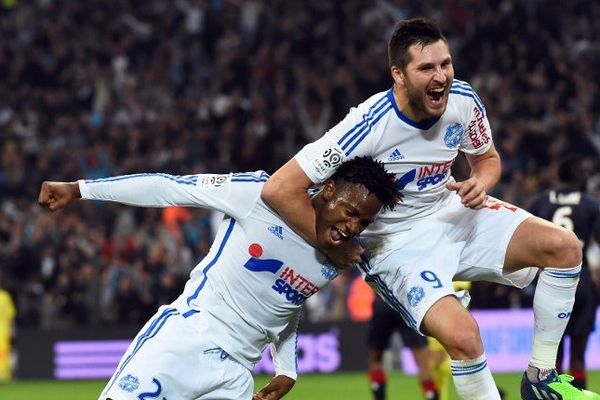 André-Pierre Gignac fête la victoire.