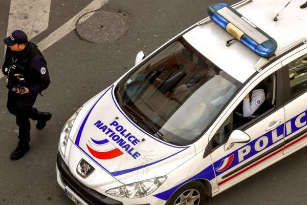 Photo illustration. La police a découvert de nombreuses traces de sang dans l'appartement des deux jeunes hommes disparus.