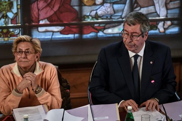 Isabelle et Patrick Balkany, lors d’un conseil municipal à Levallois en avril 2019.