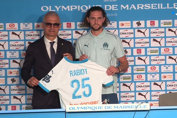 Adrien Rabiot est présenté officiellement à la presse ce mercredi 18 septembre au centre Robert-Louis Dreyfus.