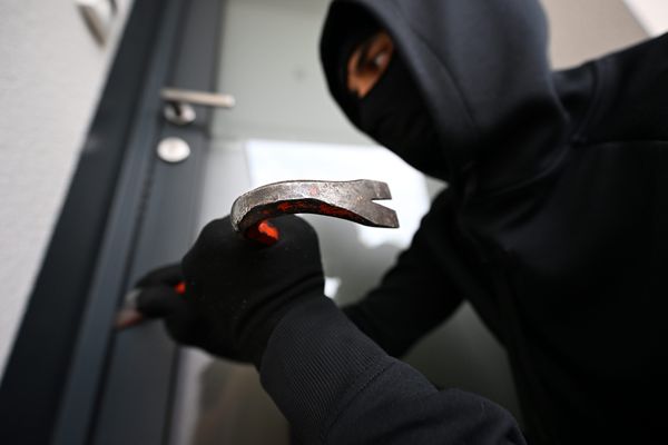 Avec 70 cambriolages à leur actif, prison ferme pour deux cambrioleurs "sans foi ni loi", photo d'illustration