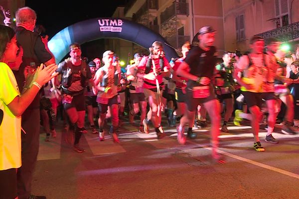 Le début de la course de l'Ultra Trail Restonica à Corte.