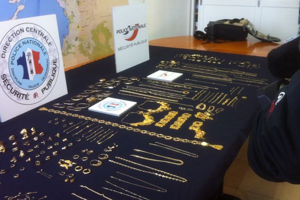 Saisie de bijoux en or volés à l'aéroport de Marignane