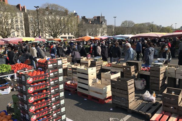 Le marché de la Petite-Hollande se prépare à déménager.