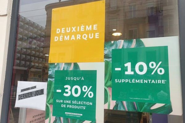 Dernier jour des soldes à Nancy (Meurthe-et-Moselle), mardi 27 juillet 2021. 