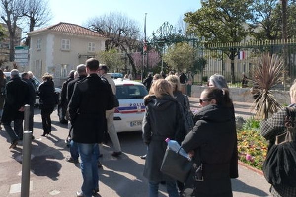 La sous-préfecture de Draguignan a été évacuée jusqu'en début d'après-midi. 