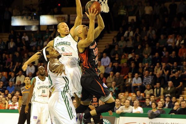 Le 19 novembre dernier, le CSP Limoges avait surpris les Cougars et emporté le match 74-71.