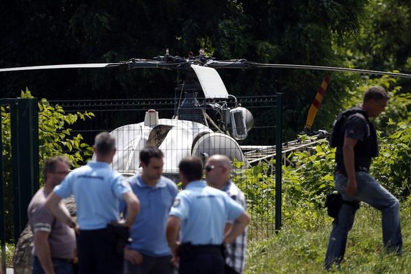 L'hélicoptère Alouette II abandonné après l'évasion spectaculaire de Redoine Faïd de la prison de Réau (Seine-et-Marne), le 1er juillet 2018.