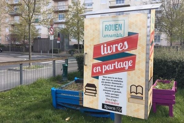 Il est désormais possible de déposer des denrées non périssables dans les boîtes à lire de Rouen