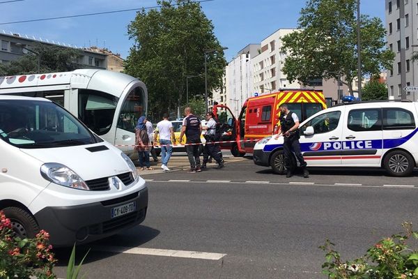 Une jeune femme aurait été renversée par un tramway sur la ligne T4 à Lyon, mercredi 19 juin.