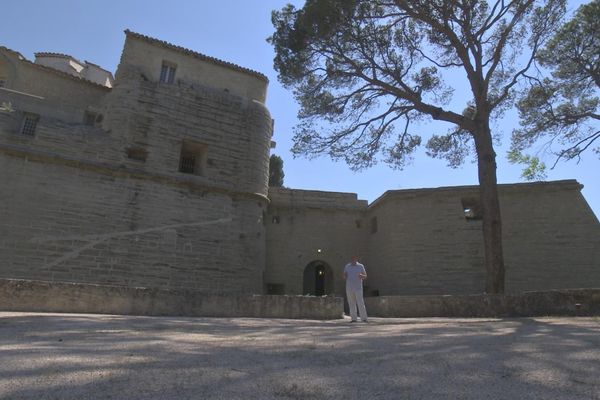 Frédéric Soulié vous ouvre les portes du Chateau de SAUMANE, lié à la famille de Sade