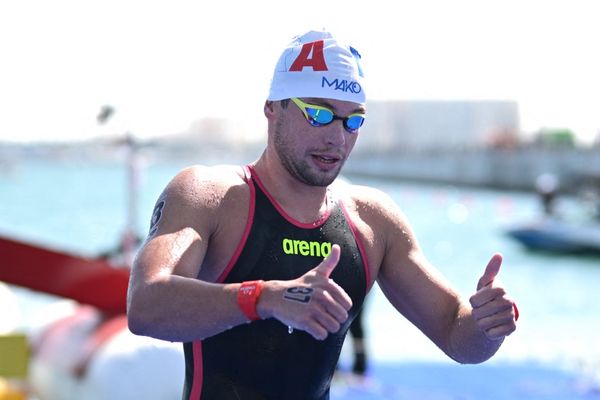 En terminant 4e lors des championnats du monde de nage en eau libre (10km) à Doha, le Normand Logan Fontaine a décroché son billet pour les JO de Paris 2024.