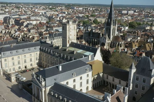 Avec Rennes, Dijon est la seule métropole française à progresser dans le classement.