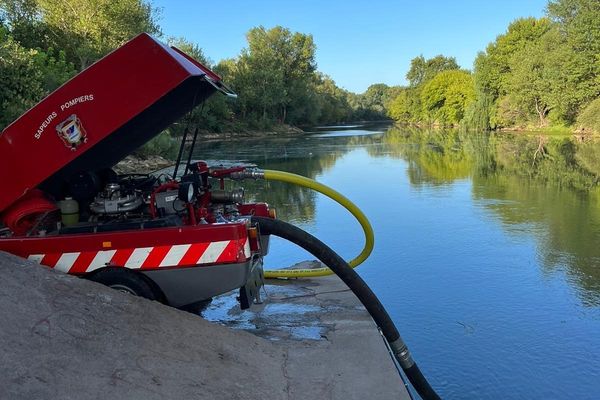 Pour mieux lutte contre les incendie et préserver les réserves d'eau potable du département, un maillage a été créé en juin 2023 pour permettre aux pompiers de disposer de diverses réserves d'eau non potable.