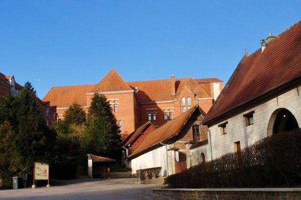 L'abbaye de Belval abrite un hôtel, une boutique, et 10 000 m2 de possibilités de culture et de rencontres