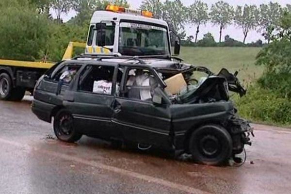 Les parents de Steven Bayeuil et son petit frère sont décédés dans un accident survenu à Salies-de-Béarn le 31 mai 2014.