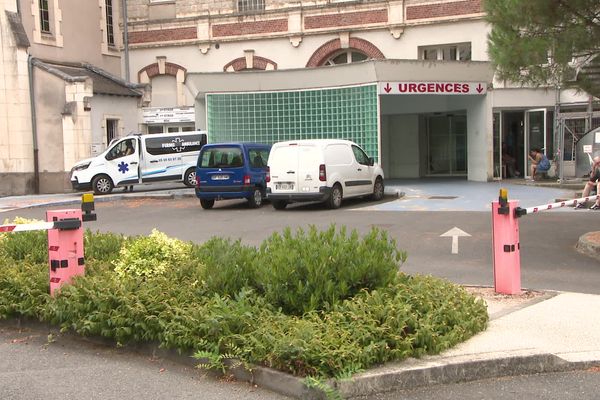 Une étude met en lumière une réalité inquiétante : selon la Drees, sur une période d'observation de 30 ans, près de la moitié des infirmières quittent le métier après 10 ans de carrière à l'hôpital.