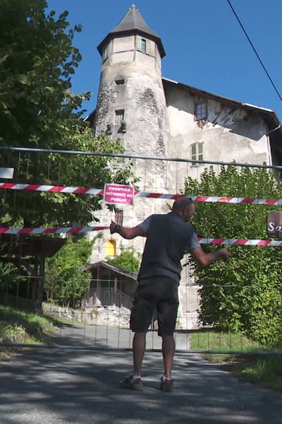 Des travaux de rénovation devront débuter au château de la Frasse, à Sallanches (Haute-Savoie), d'ici fin 2024.