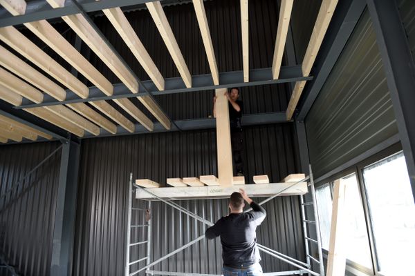 L'inflation touche particulièrement certains matériaux de construction comme le bois et les métaux. Photo d'illustration