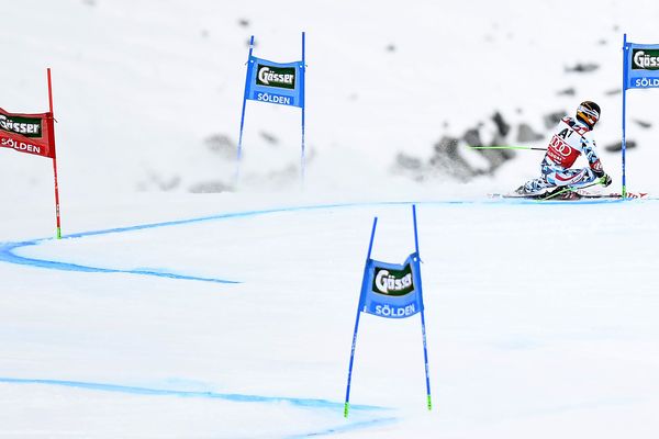 Marcel Hirscher à Sölden en slalom géant lors de l'ouverture de la saison dernière, le 23 octobre 2016. 
