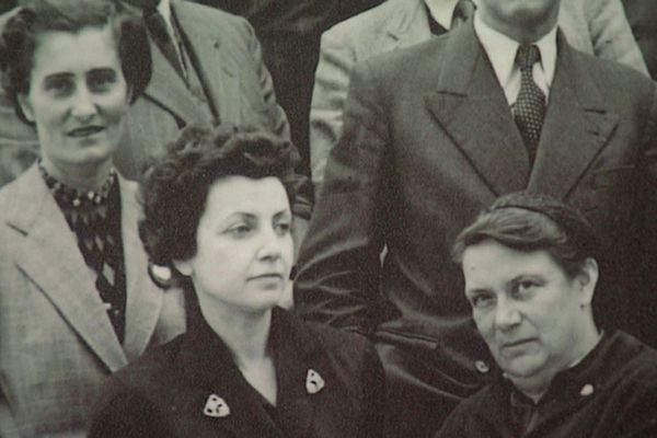 Les premières femmes nommées conseillères municipales, en 1936, à Louviers