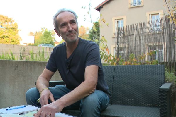 Jean-Louis Nogaro vient de publier un nouveau polar "Le teorem des grands hommes" chez Arcane 17.