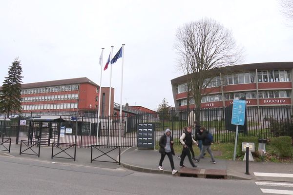 Un des lycéens l'établissement Boucher de Perthes d’Abbeville a reçu le message menaçant.