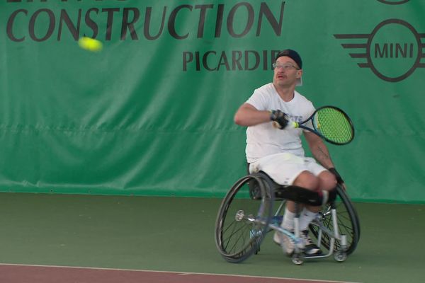 Jérôme de Meyere espère se qualifier pour les Jeux paralympiques en tennis fauteuil, catégorie quad.