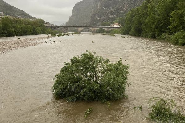 Le gardon d'Anduze est rentré en légère crue dimanche 28 avril. Aucune situation exceptionnelle n'est cependant annoncée.