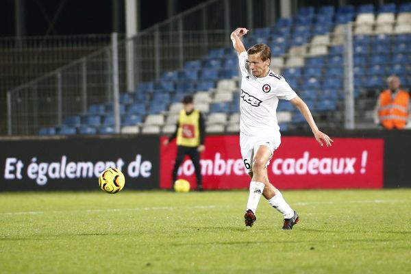 Clément Chantôme a aussi porté le maillot du Red Star (Ligue 2) pendant la saison 2018-2019.