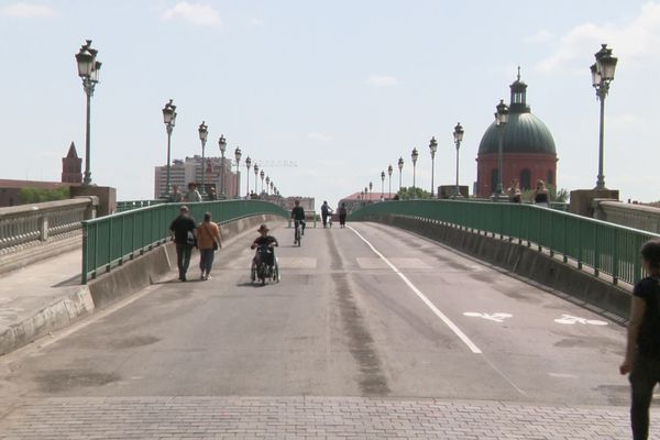 Le pont Saint-Pierre est, de nouveau, ouvert aux piétons et aux cyclistes.