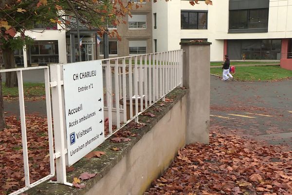 La directrice de l'hôpital de Charlieu a été mise en examen pour détournement de fonds publics et recel de blanchiment aggravé.