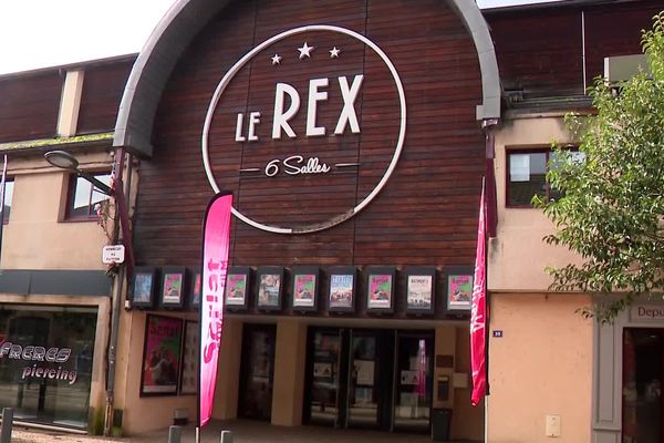 Les projections sont réalisées au cinéma Rex de Sarlat, pendant cinq jours.