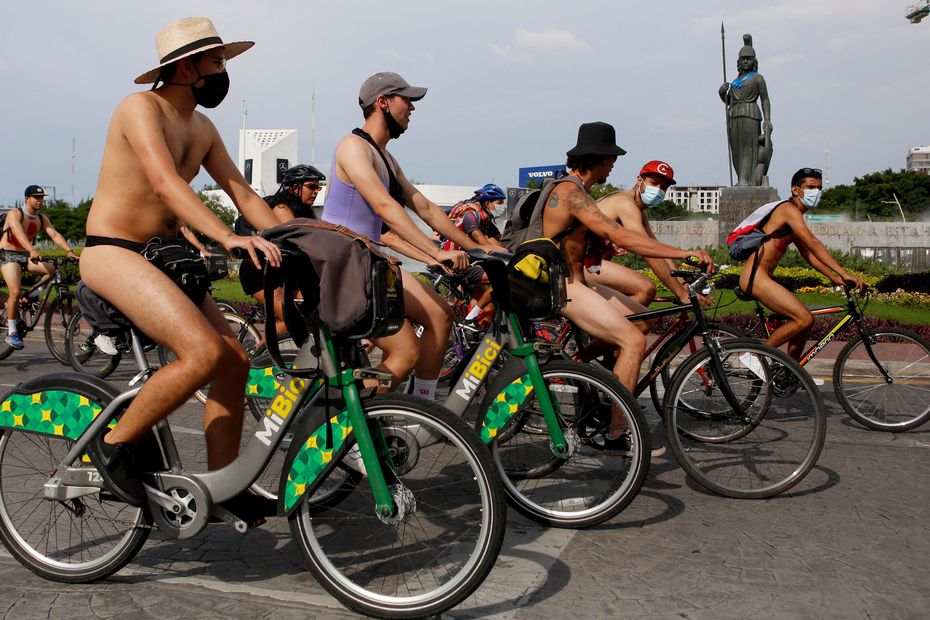 nudist cyclists will not be able to pedal in Lille