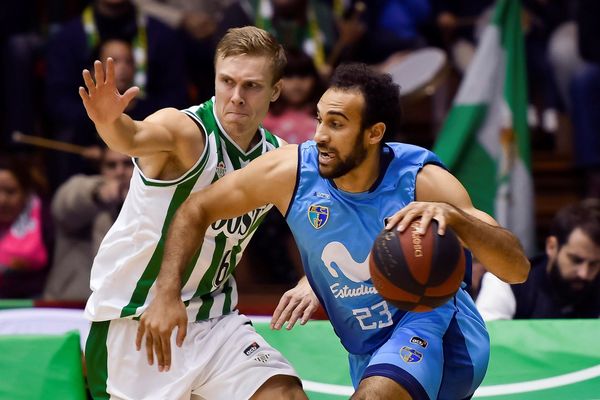 Philip Scrubb jouait la saison dernière au club espagnol d'Estudiantes. 