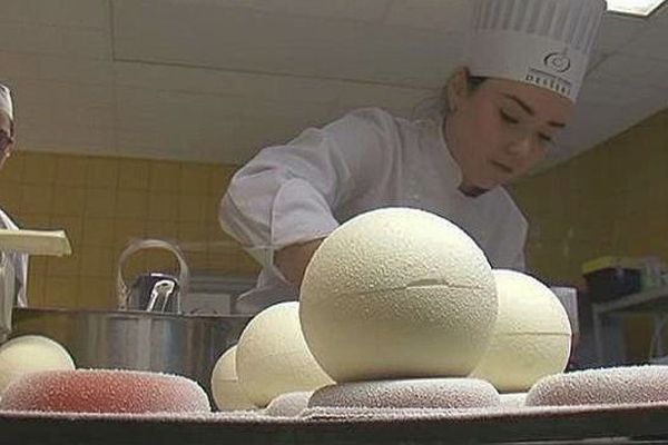 L'une des candidates de l'étape du championnat de France du dessert organisée à Montpellier - 21 janvier 2016